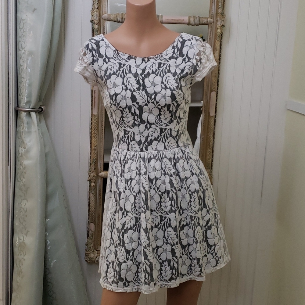 Pretty lacy dress